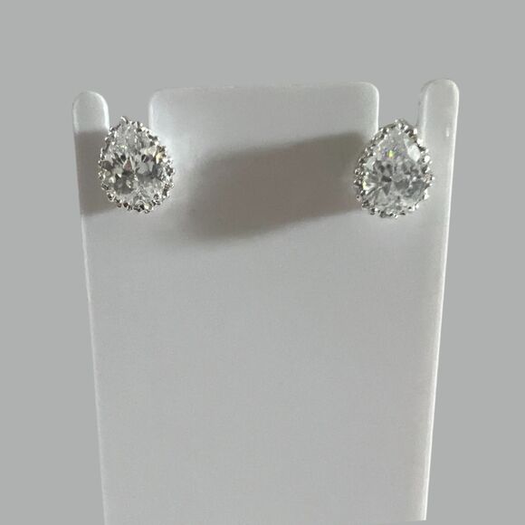 Timeless Pear CZ Stud Earrings Distributed by Avon in 2012 - Never Worn | NIB - Picture 1 of 4